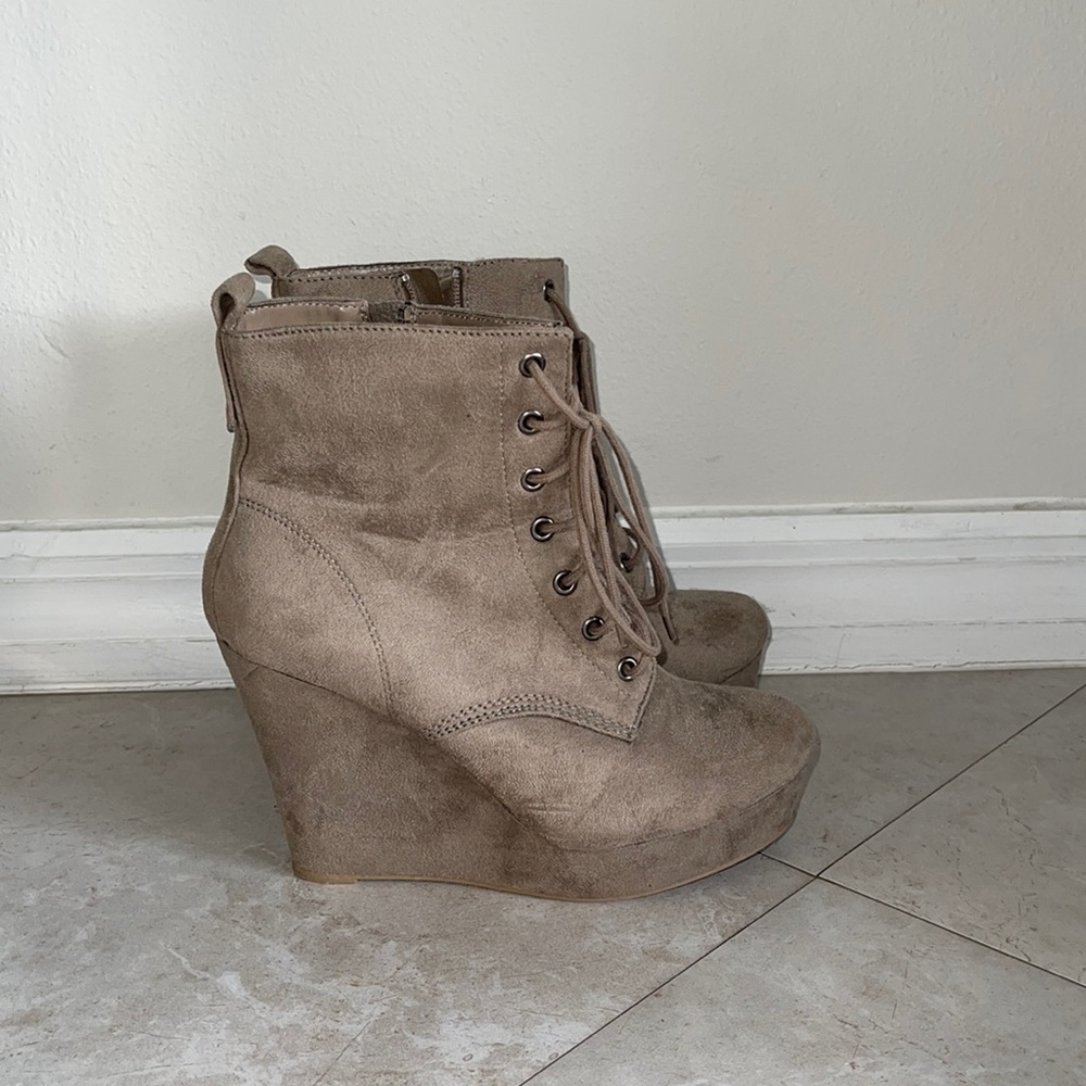 Women’s ancle boots